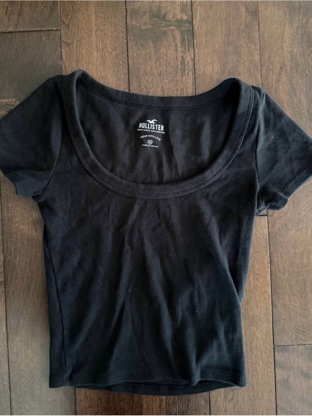Hollister Black Scoop Neck Short Sleeve Tee